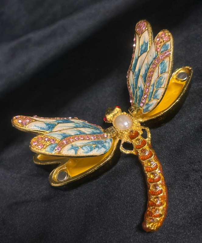 Spectacular Vintage Rhinestone Enamel Dragonfly Oversize Clip