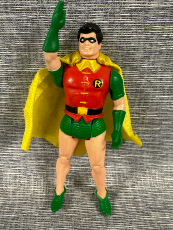 Vintage 1984 Kenner Robin The Boy Wonder Complete With Cape Dc Comics Super Powers Figure Approximately 4.5”