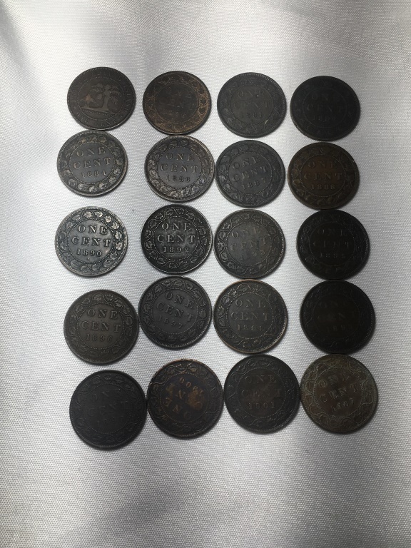Lot of 20 Canadian Large Pennies