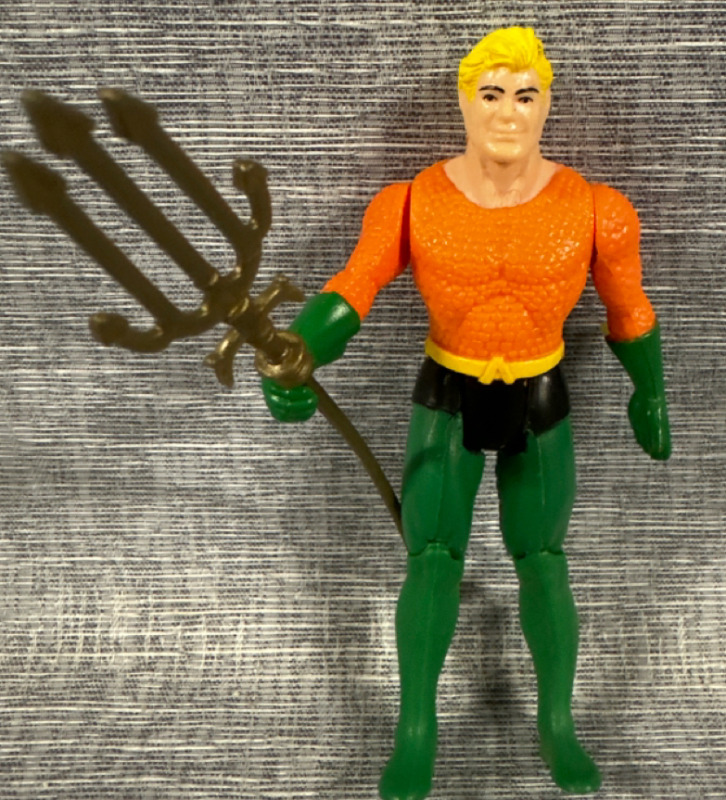 Vintage 1984 Kenner Aquaman Complete With Trident Dc Comics Super Powers Figure Approximately 4.5”