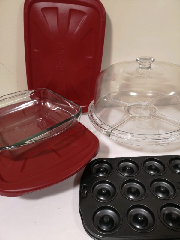 Glass Bake Ware Lot - Cake Display