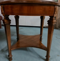 Vintage Knechtel Accent Entryway End Table 26"x24" In Great Pre Owned Condition *SEE DESCRIPTION*