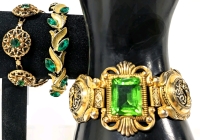 3 Vintage Green & Gold Tone Bracelets incl URANIUM GLASS! | 7" Long