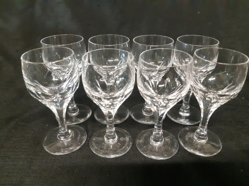 Set Of 8 Atlantis Crystal Evora Cut Pattern Wine Glasses 4.5" Tall