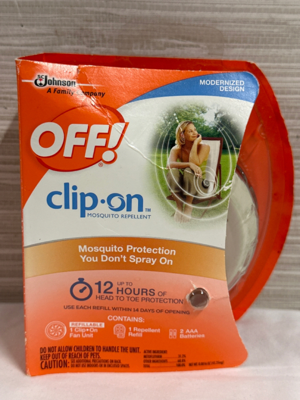 New OFF! Clip On Mosquito Repellent Fan Refillable Up To 12 Hours of Protection