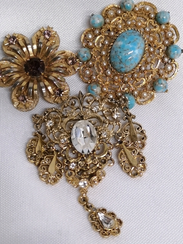 3 Vintage Gold-Tone Brooches