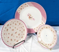 3 Lusso Leone Plates for a Cake Stand. No Stand Included. Largest Plate 10.5" Across.