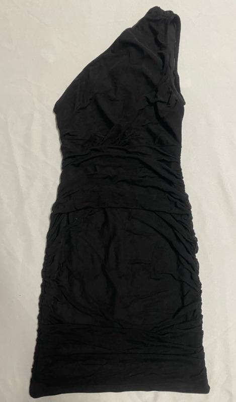New Size Small Asymmetrical Mid Thigh Length Night On The Town Dress w Ruched Sides