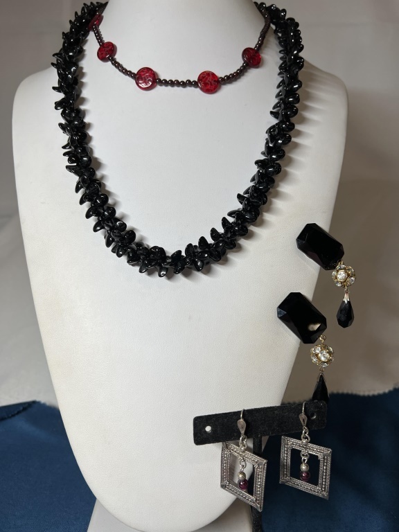Black multi bead necklace Earrings