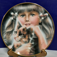 Vintage 9" Wedgwood "My Best Friend" by Peter Fromme-Douglas 193/15,000 COA Included