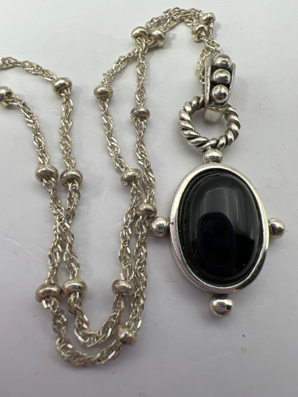 925 Sterling Italy Fancy twist Chian 925 Black Onyx Pendant