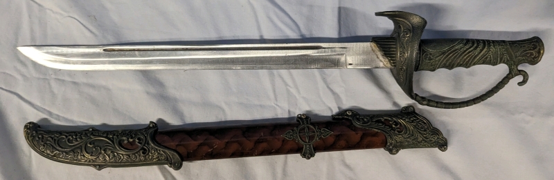 Replica Dagger with Countless Style Guard and Hilt. 14" Blade, Total Length 19".