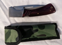 Lockback Knife with Case. 4" Blade, 9.5" Total Lengt.