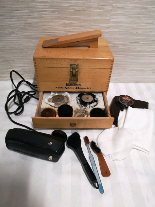 Vintage Ronson Roto Shine Magnetic - Shoe Shine Kit