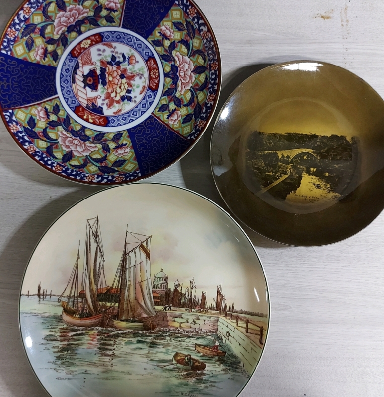 3 Collectors Plates Pre Owned