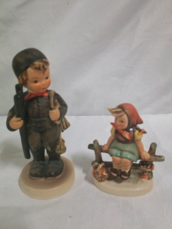 Pair of vintage GOEBEL HUMMELS