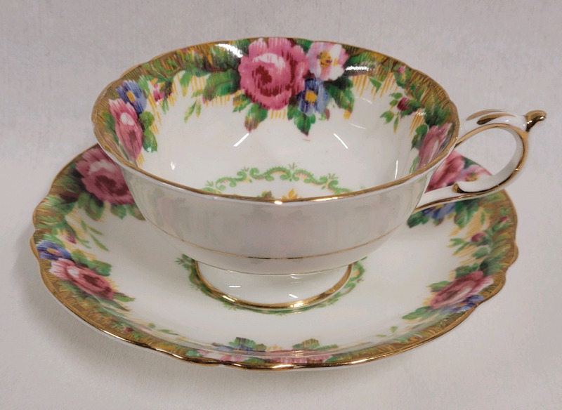 Vintage Paragon " Tapestry Rose " Cup & Saucer . Rings True . No chips or cracks