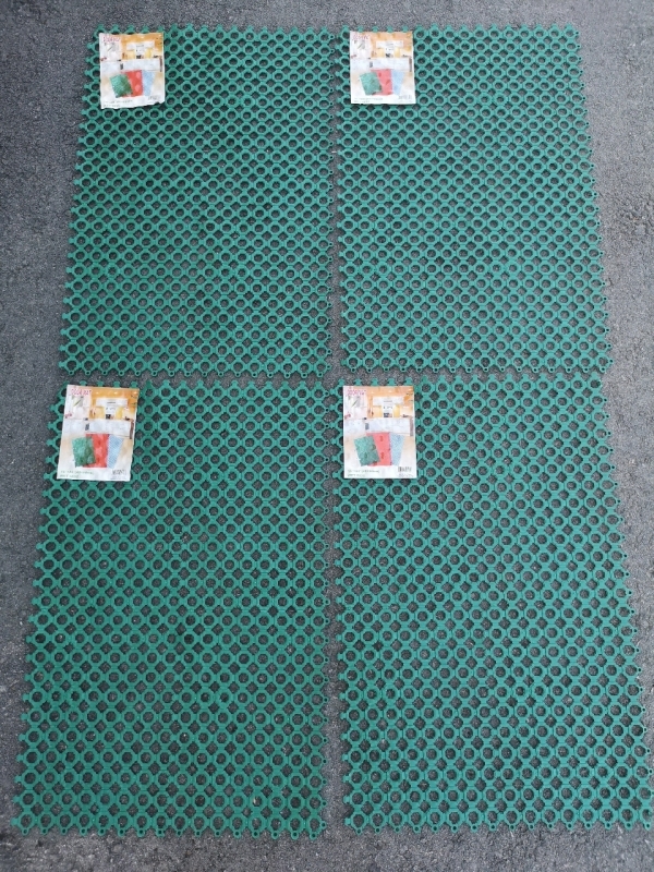 4 New Door Mats - 16 by 24" Green & Interlocking Wet Mats