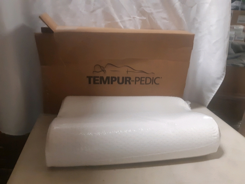 New Tempur-Pedic Neck Support Pillow