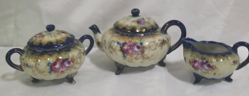 Stunning Royal Nippon Tea set