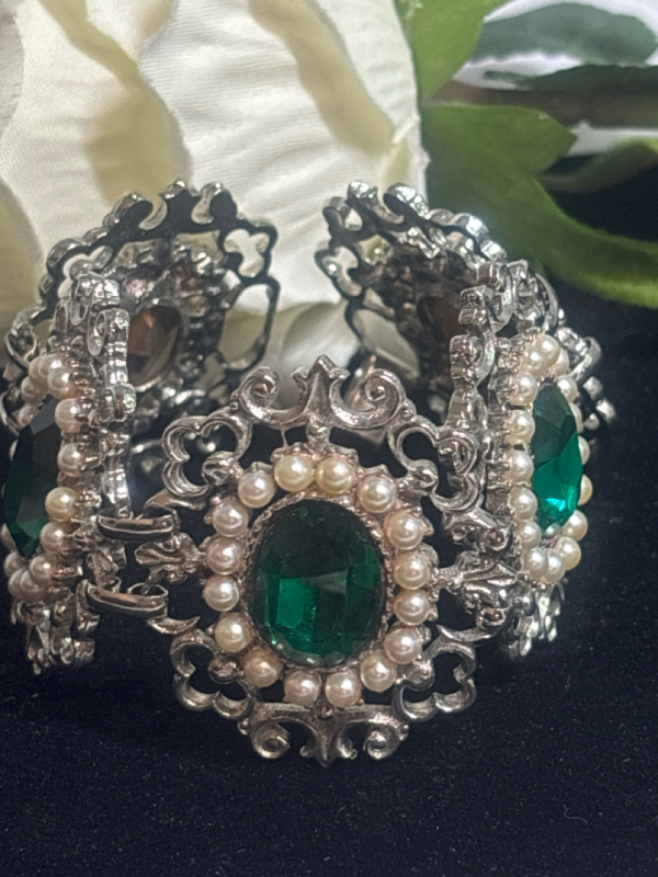 Vintage Statement Foil Back Green Cabs Faux Pearl Bracelet