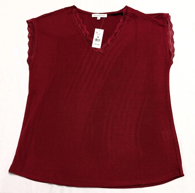 New Size Medium San Francisco Light & Lacey Knit Top (Cherry) Style: S09VKNI00290