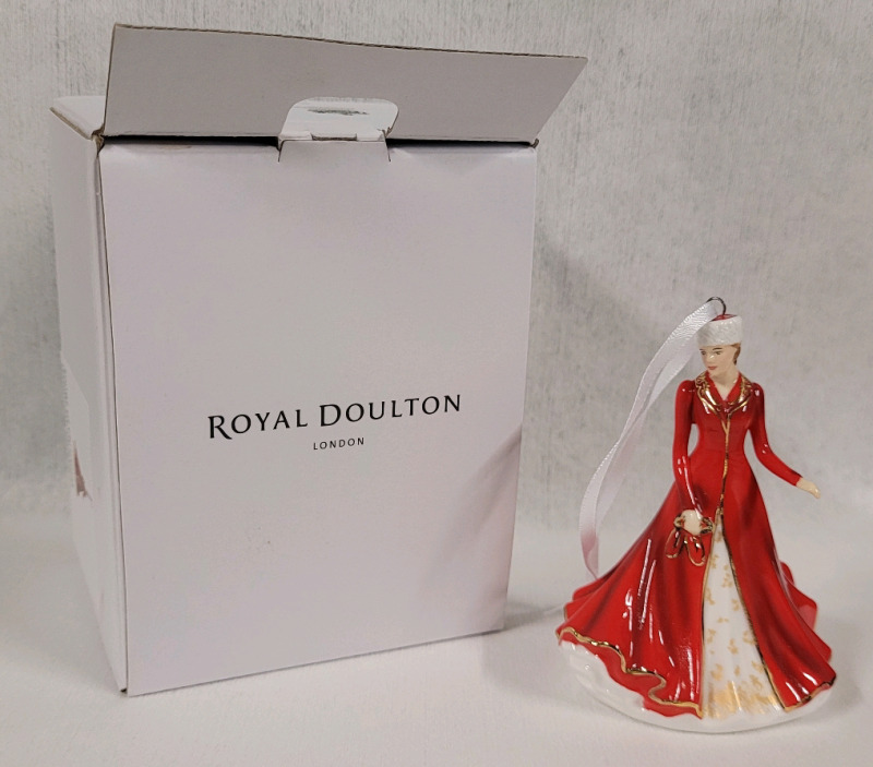 Royal Doulton Songs of Christmas " Hallelujah Chorus " Ornament w/Box . Measures 3.5" tall