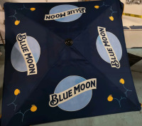 New Parasolutions Patio Umbrella BLUE MOON Beer