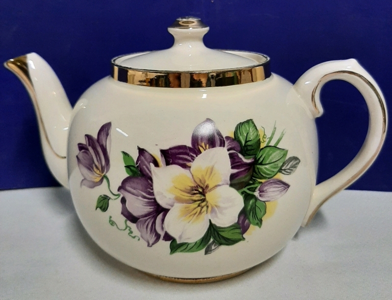 Vintage Woods & Son Porcelain Teapot-Made in England 5" Tall