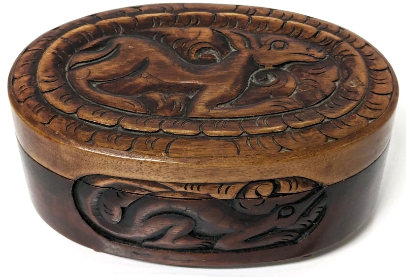 Neat Vintage Carved Animal Trinket Box | 6.75" x 4.25" x 3" Tall