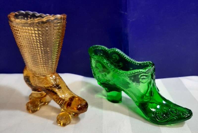 Vintage Central Glass EAPG High Boot Ladies Roller Skate & Vintage Mosser Bow and Scroll Green Glass Slippers Circa 1973 Boot is 3.5" Tall