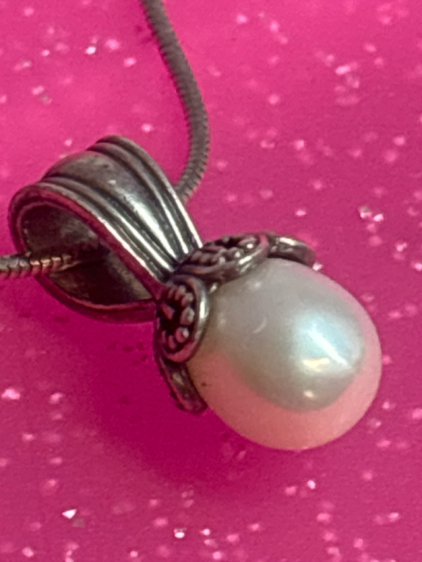 925 Sterling Snake chain with Fresh Water Pearl Pendant