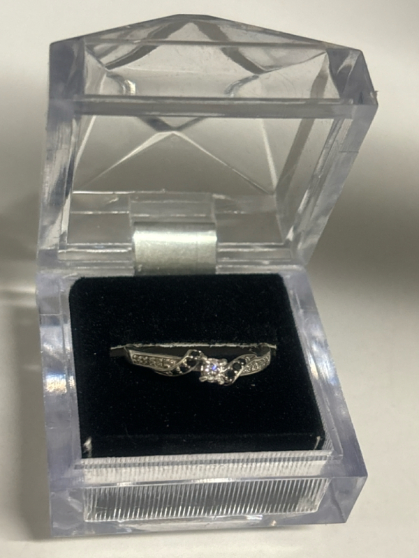 925 Sterling Silver FD Ring Clear and Black Testing Stones