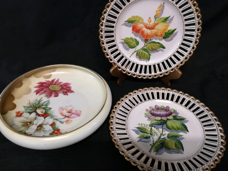 Vintage Collectible Plates & Bowl - Italy