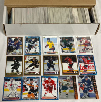 800+ Assorted NHL Hockey Trading Cards 1999-2000 O-Pee-Chee 1994 Score Series 2 and Various 1990’s NHL Hockey Singles