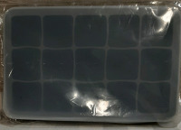 New in Package Silicon 15 Cube Snap Lid Ice Cube Tray