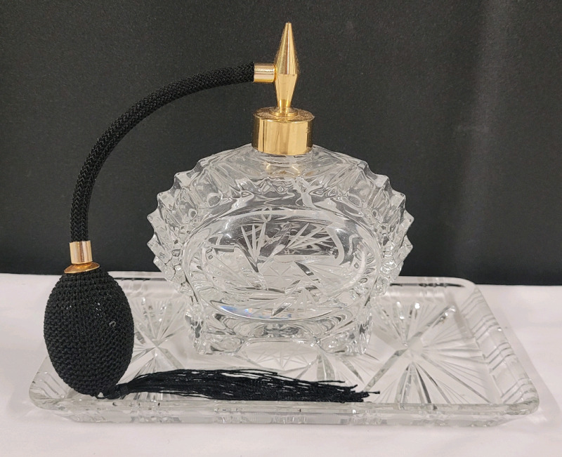 Vintage Pinwheel Crystal Perfume Atomizer with Tray