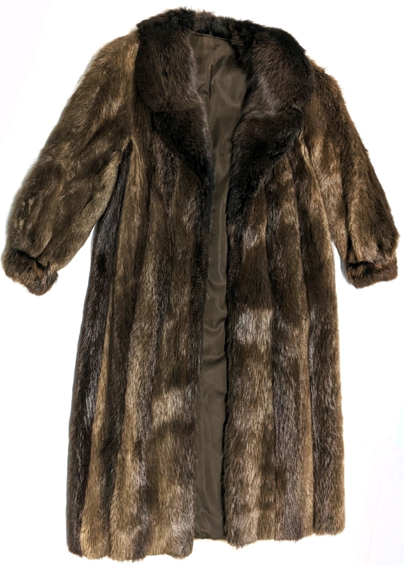 Lovely Long & Heavy Vintage Ladies Size Large Beaver Fur Coat