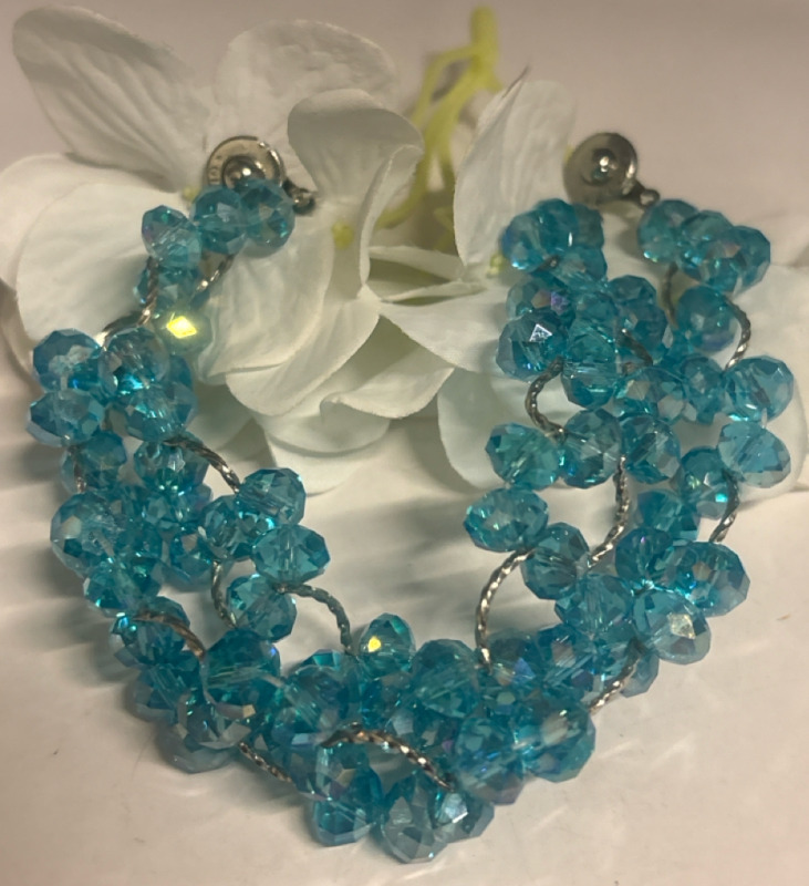 Two Teng Yue Premium Cut Faceted Crystal Blue Bracelet Signed