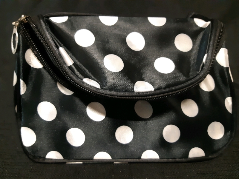 New Angoily Polka Dot Womans Handbag With Small Built in Mirrior ( 8" x 4" x 5.5" )