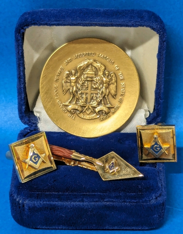 Vintage Free Masons Cufflinks, Signed Tie-Pin (1.8" Long) & 1980 Maco-Bronze Commemorative Medal Coin (1.75" D) in Case