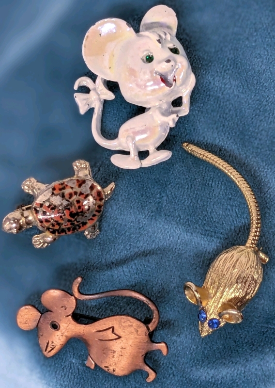 Creature Couture: Vintage Mouse w Articulated Tail, Copper Tone Mouse, Enamel Mouse & Tortoise Brooches | 1" - 2" Long