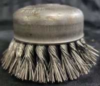 As New Industrial Metal Wire Brush Head 1.5cm Thread Length (approx) 4.5" Wire Brush Diameter - Stamped 4° MSFS 9000 RPM