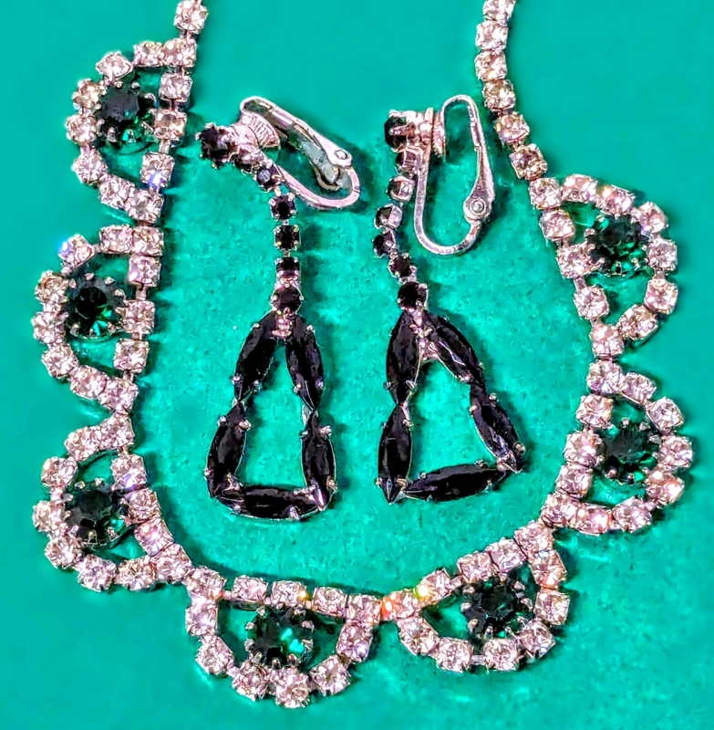 Vintage Silver Tone Jewelry incl Emerald Green Rhinestone Necklace (15.5" Long) & Dangly Black Rhinestone Clip-On Earrings (1.75" Long)