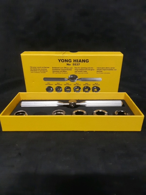 New Yong Hiang No 5537 Key For Opening and Closing Waterproof and Grooved Watch Case * Missing No2 ø20.20mm *