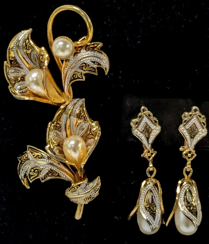 Vintage Damascene Gold & Silver Tone Flower Brooch w Faux Pearls (2.6" Long) & Matching Clip-On Earrings (1.4" Long)