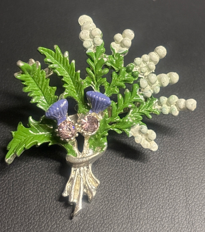 Vintage Heather Thistle Brooch boxed