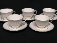 5 Vintage ROYAL DOULTON Teacups & Saucers - Adrian Pattern