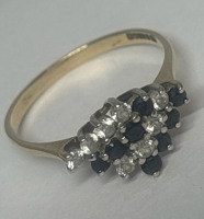 Hallmarked 375 9CT Ring with Stones
