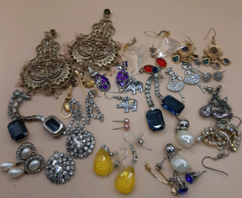 20 Pair of Vintage to Modern Earrings